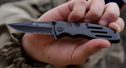 Smith & Wesson Extreme Ops Folding Knife